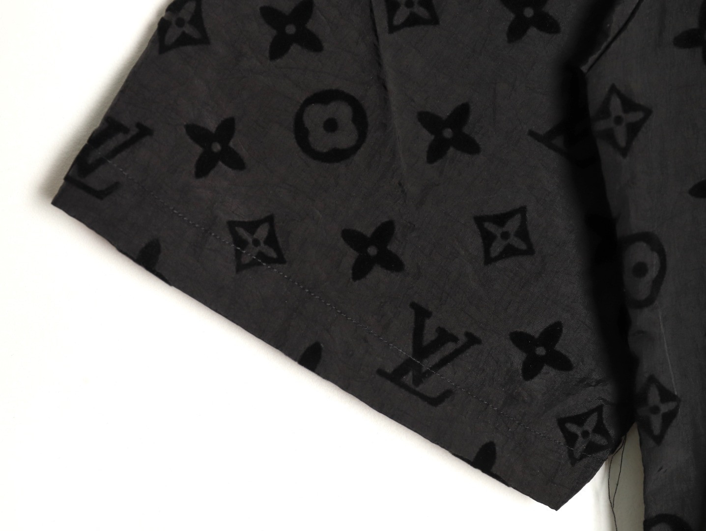 l0*is V*t0n lv 25ss short-sleeved shirts