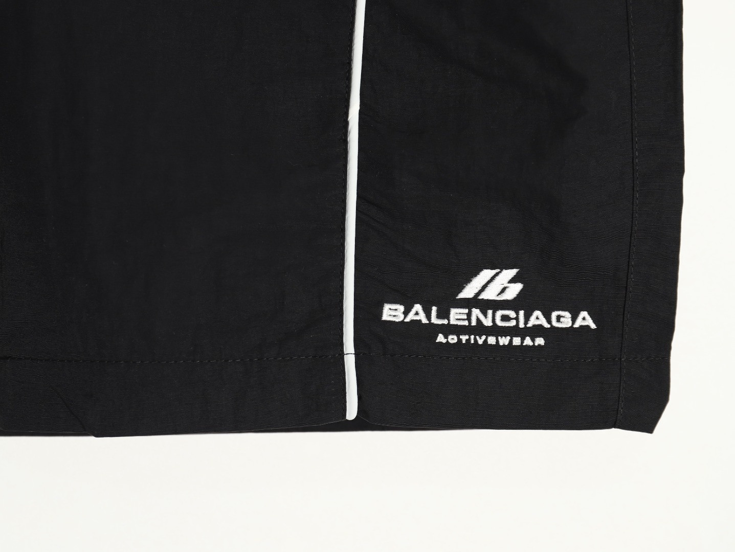 Ba*len*cia*ga shorts