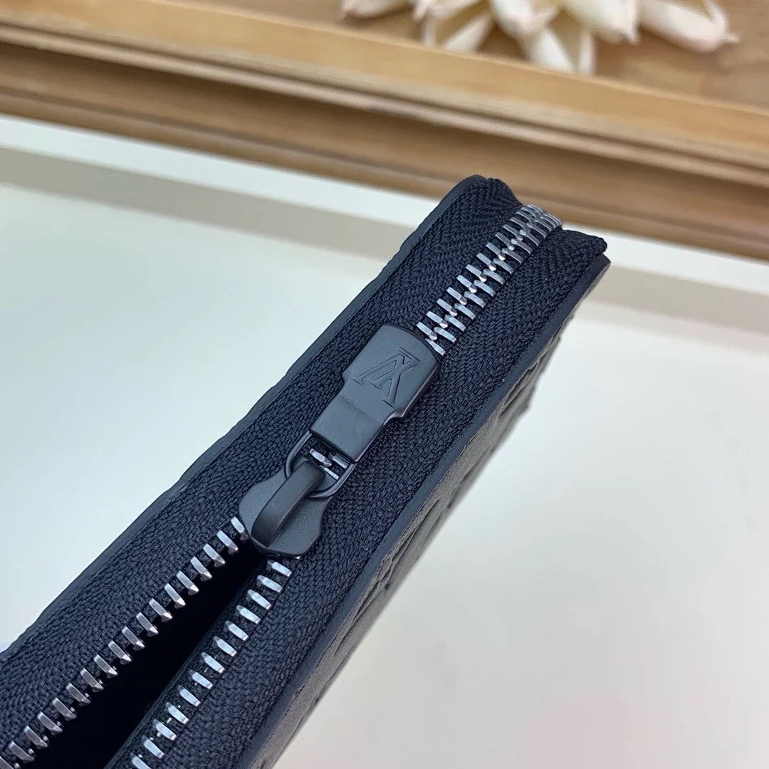 LV ZIPPY WALLET VERTICAL M62902