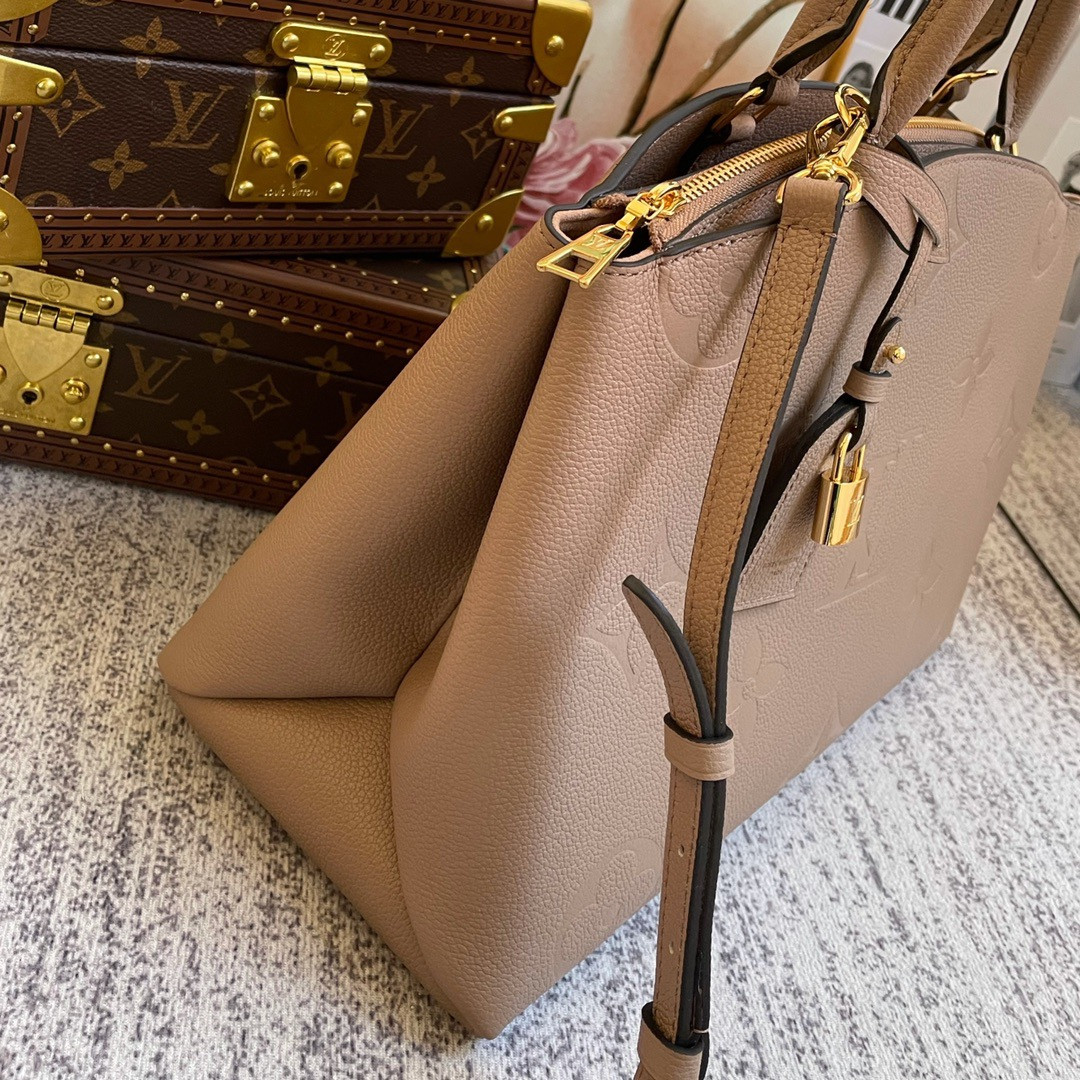 LV GRAND PALAIS M45833