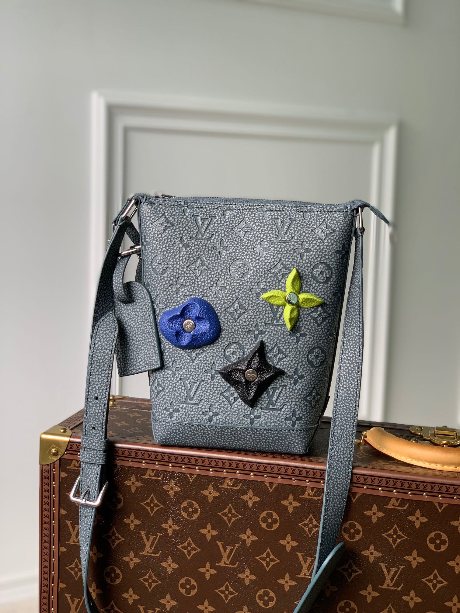 LV HOBO CRUISER PM M20875