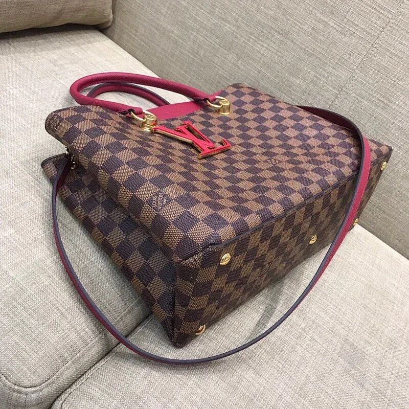 LV RIVERSIDE N40052