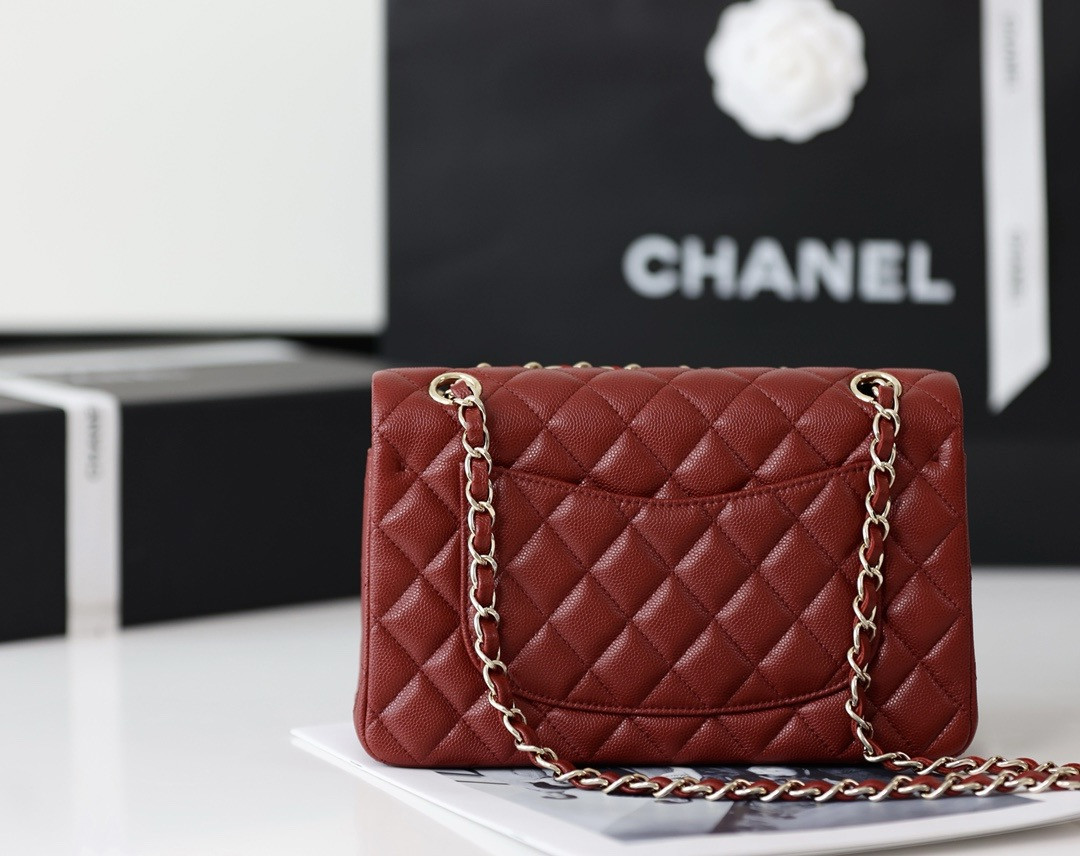 Ch*el classic handbag in grained litchi pattern calfskin & gold-tone metal 15.5 × 25.5 × 6.5 cm