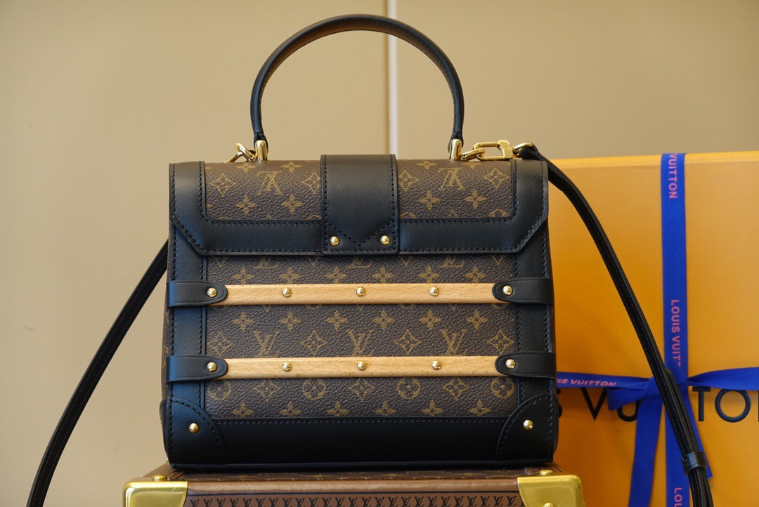 LV TRIANON PM M45908