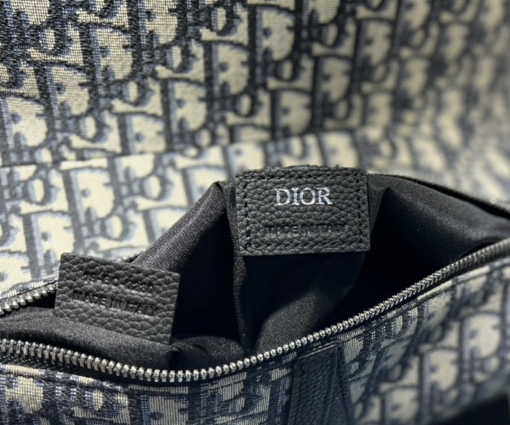 D*or saddle bag beige and black D*or oblique jacquard 26 x 19 x 4.5 cm