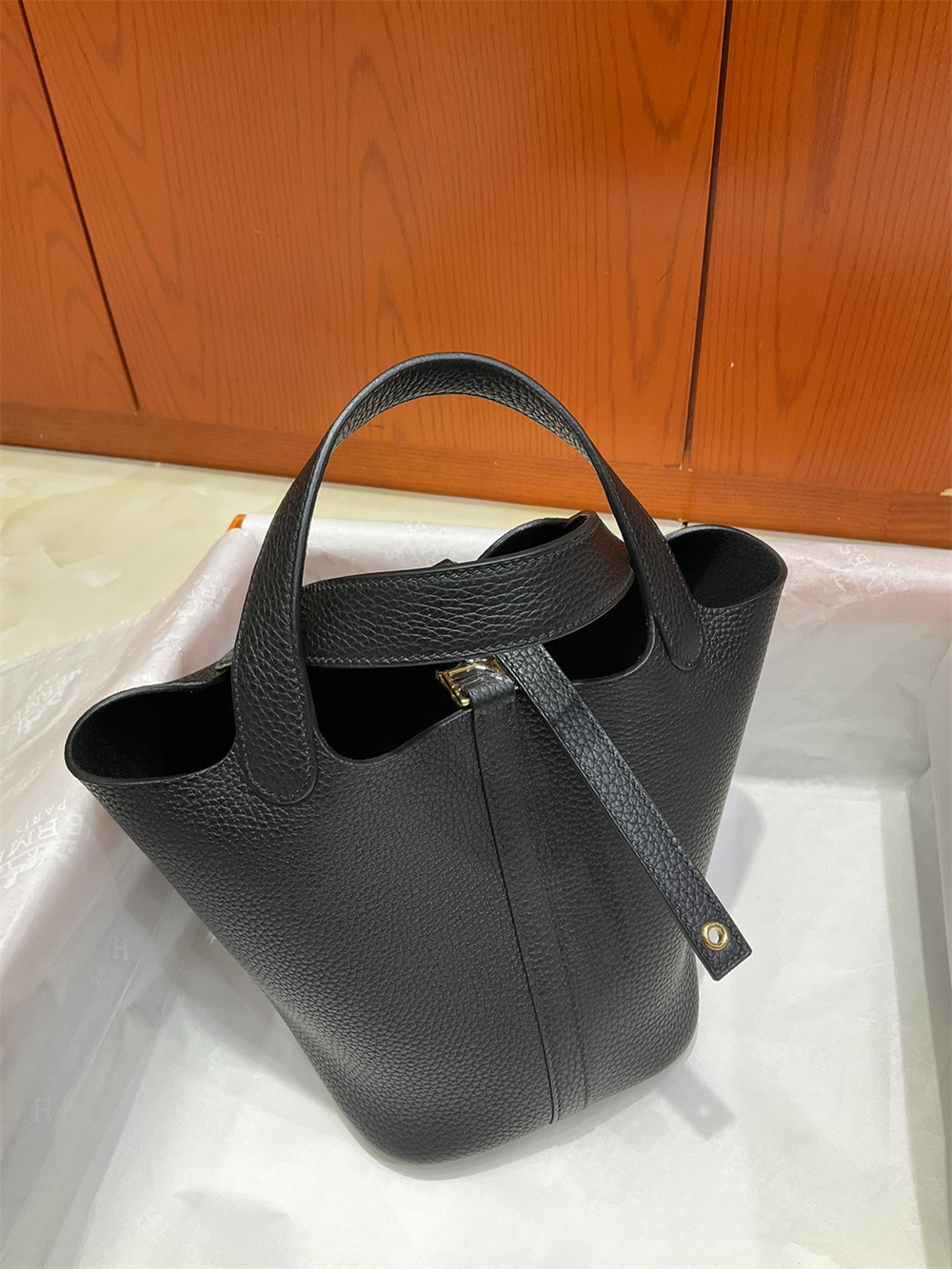 H**me5 picotin 18cm black without original box