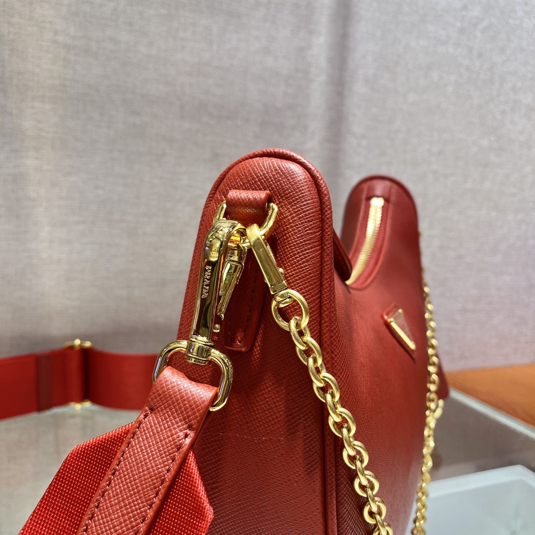 Pra*a re-edition 2005 saffiano leather bag red