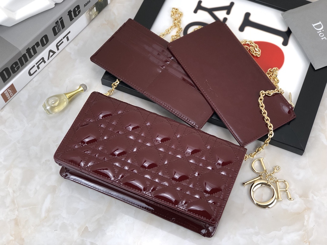 lady D*or pouch red patent cannage calfskin 8.5 x 4.5 x 1 inches