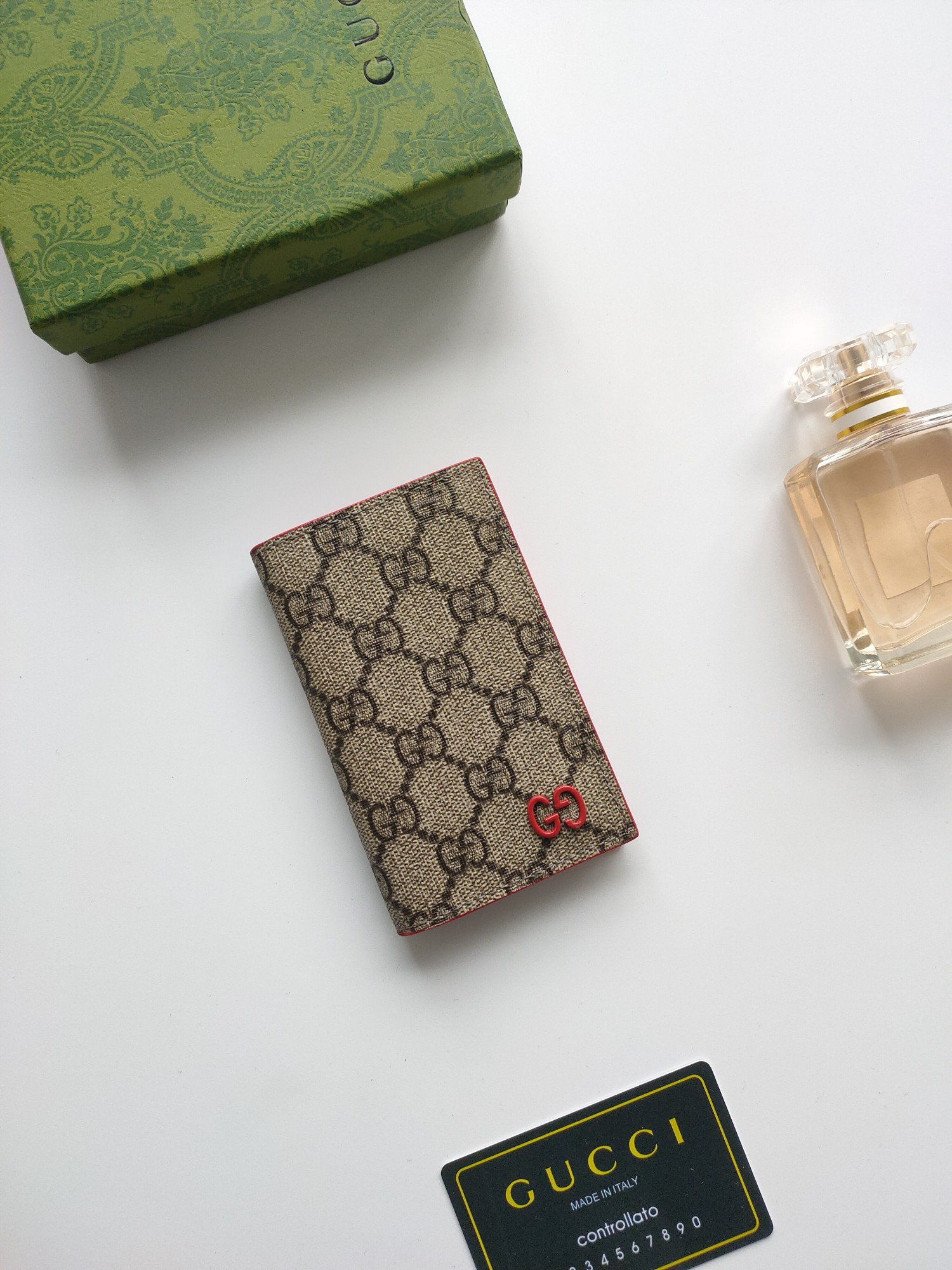 G*u*i gg card case wallet