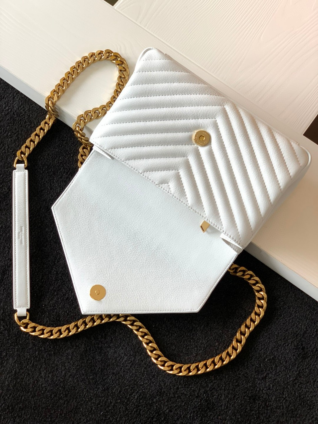 Y*L college medium in quilted leather white  9.4 x 6.6 x 2.5 inches