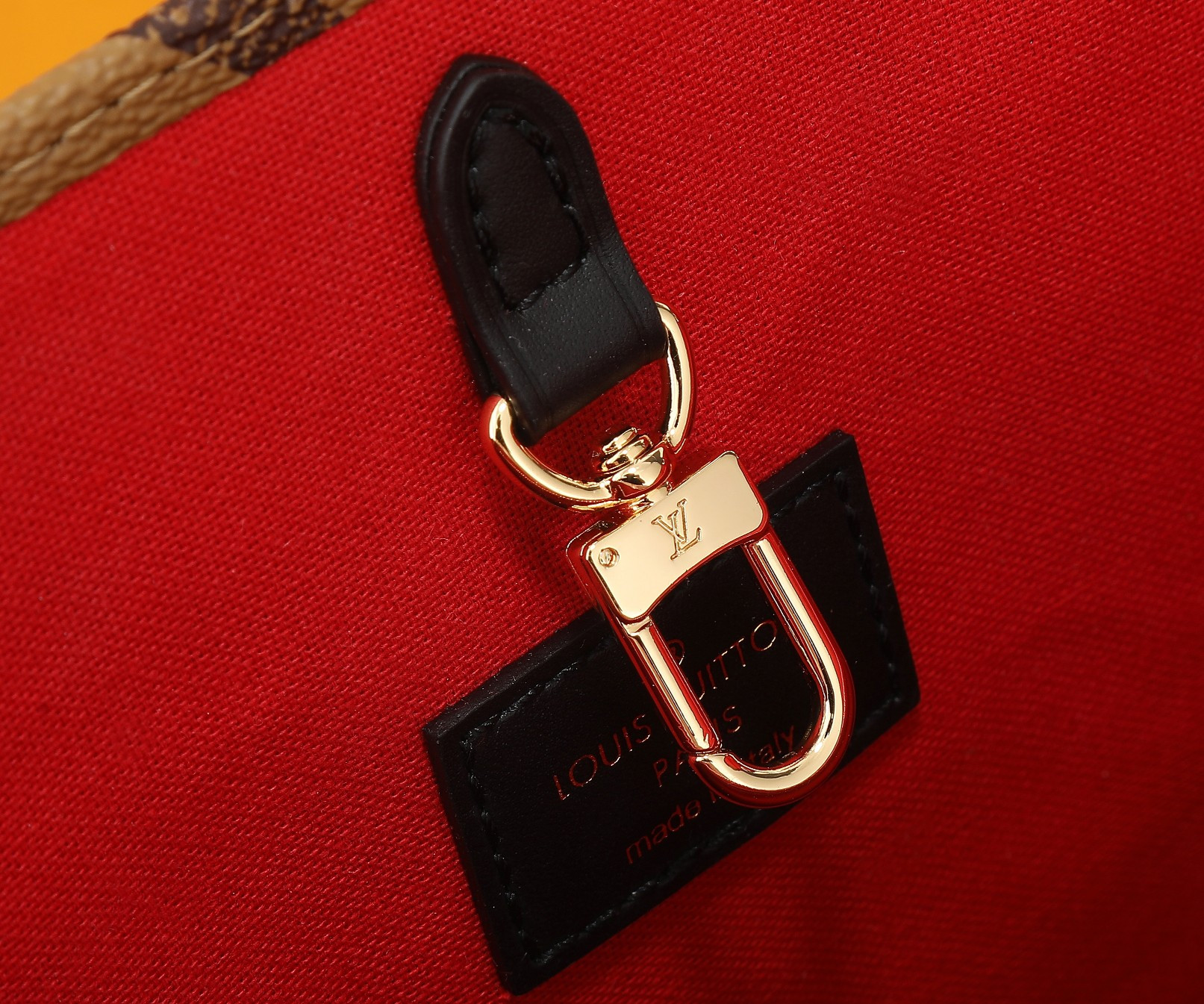 LV OnTheGo Voyage M46823 16.9 x 13 x 7.3 inches