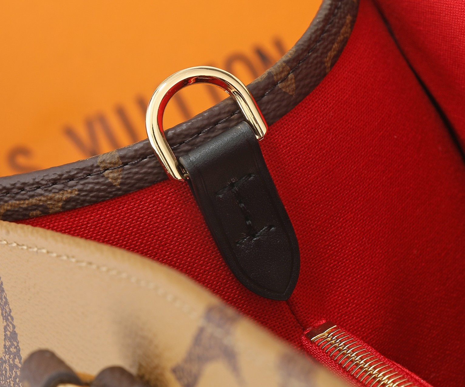 LV OnTheGo Voyage M46823 16.9 x 13 x 7.3 inches
