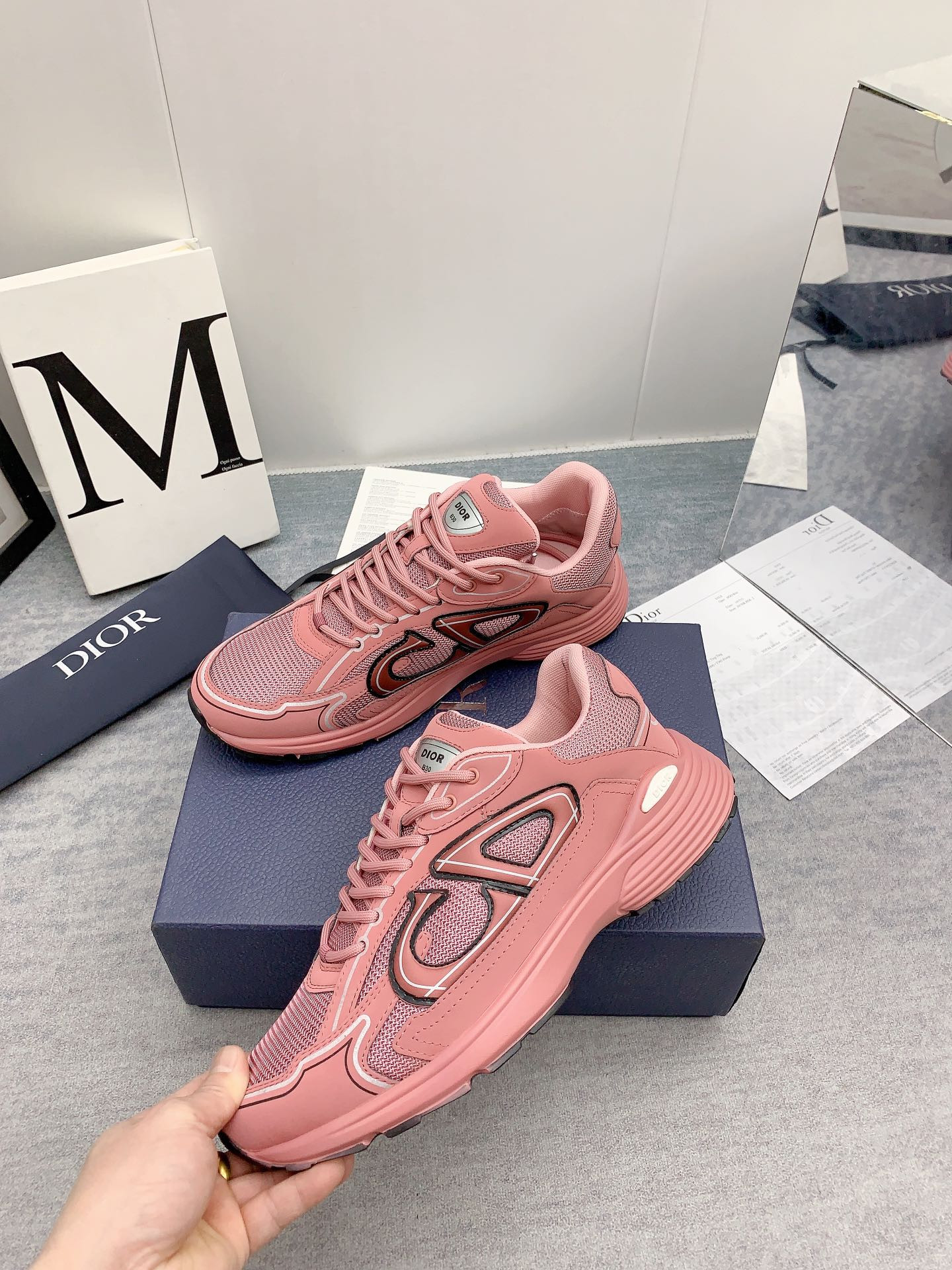 ua D*or b30 sneaker
