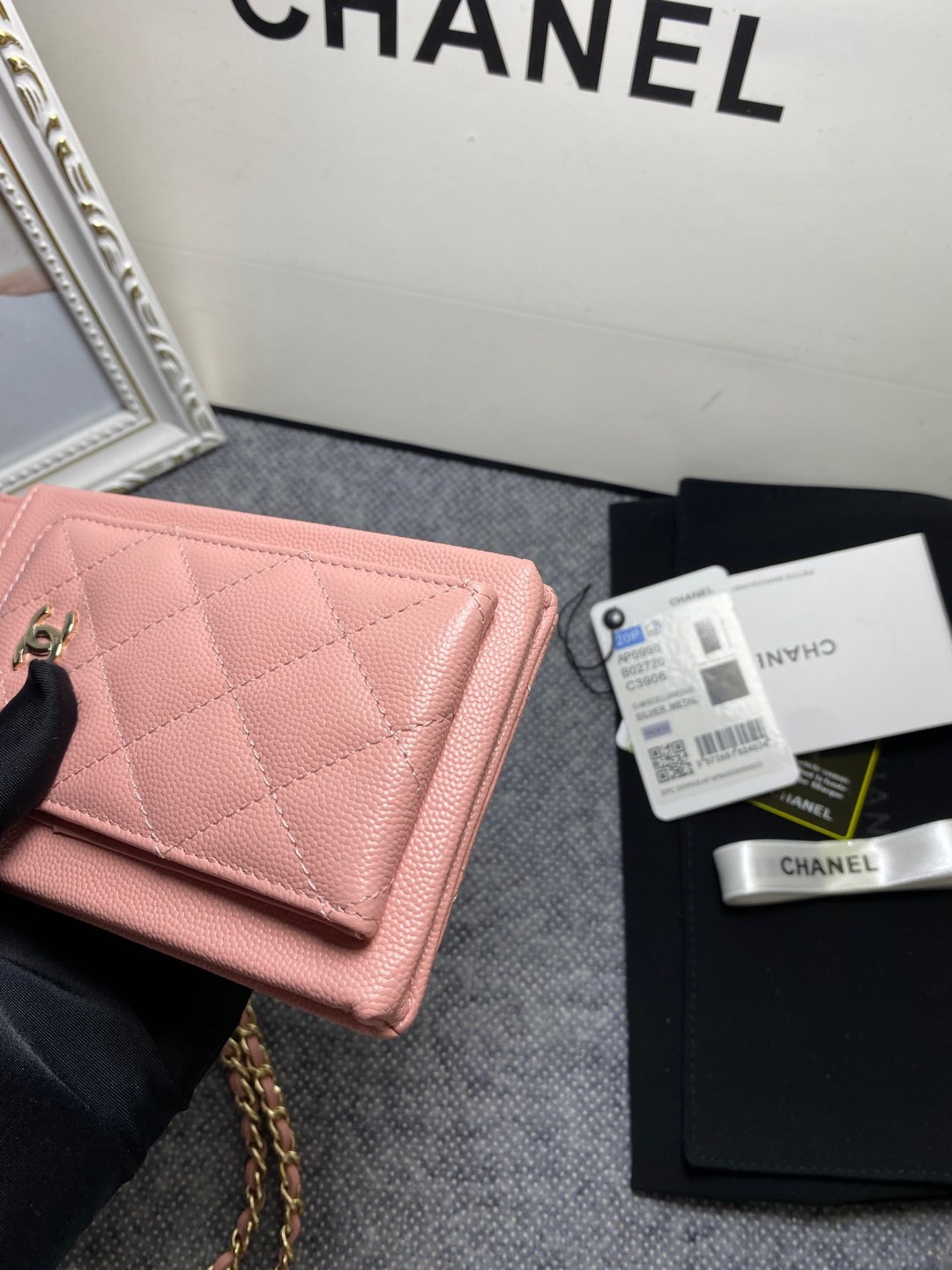 Ch*el long zipped wallet 19-11cm