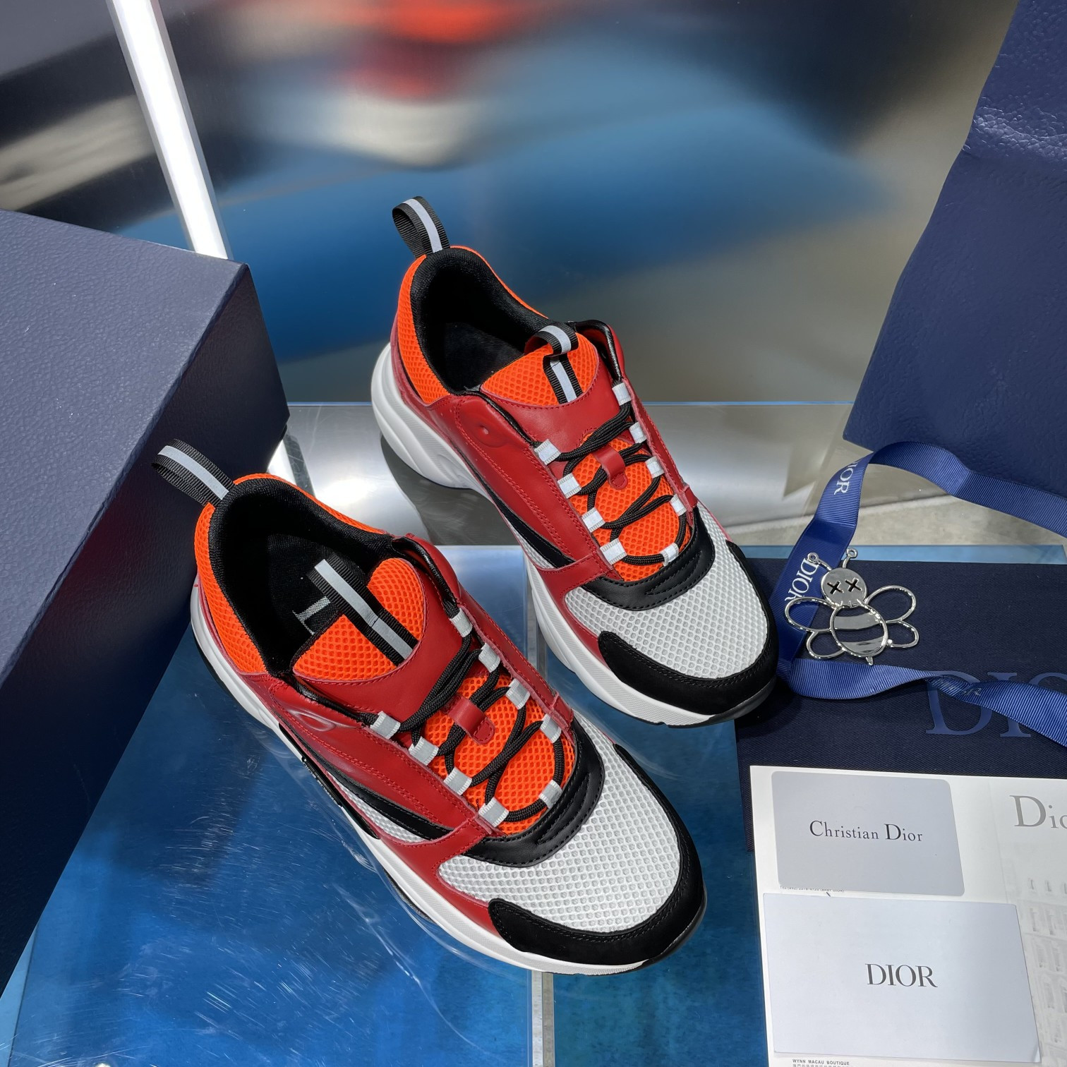 ua D*or b22 red sneaker