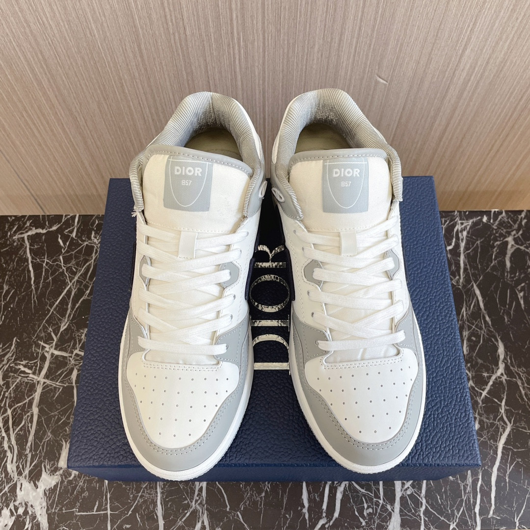 ua D*or b57 mid-top sneaker gray and white
