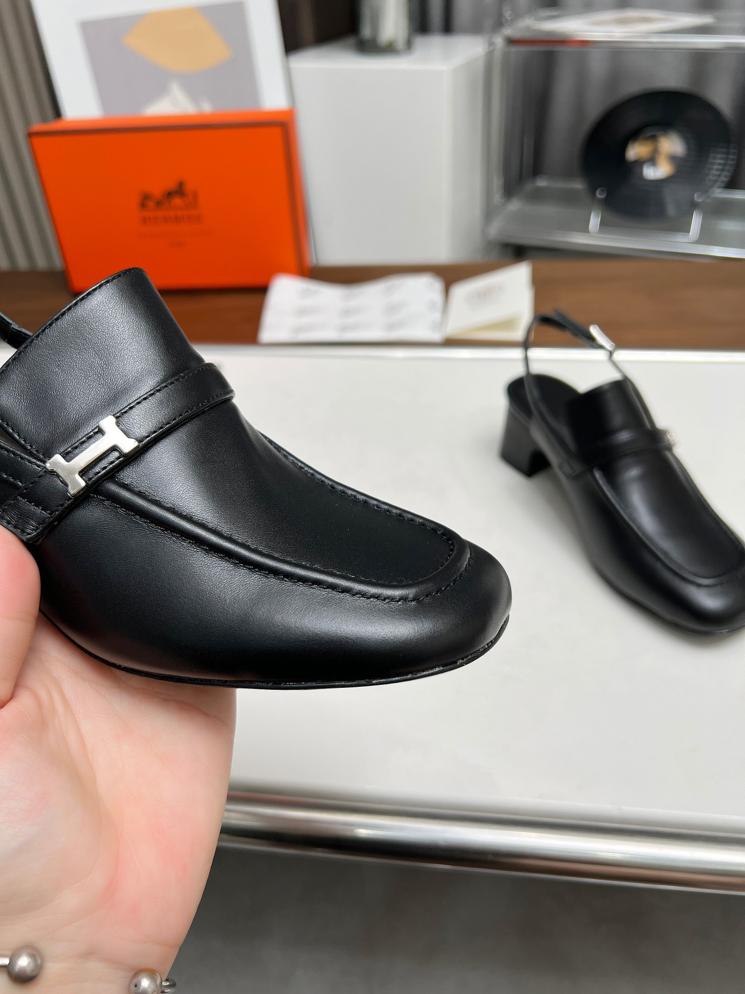 ua H**me5 infinie 50 pump