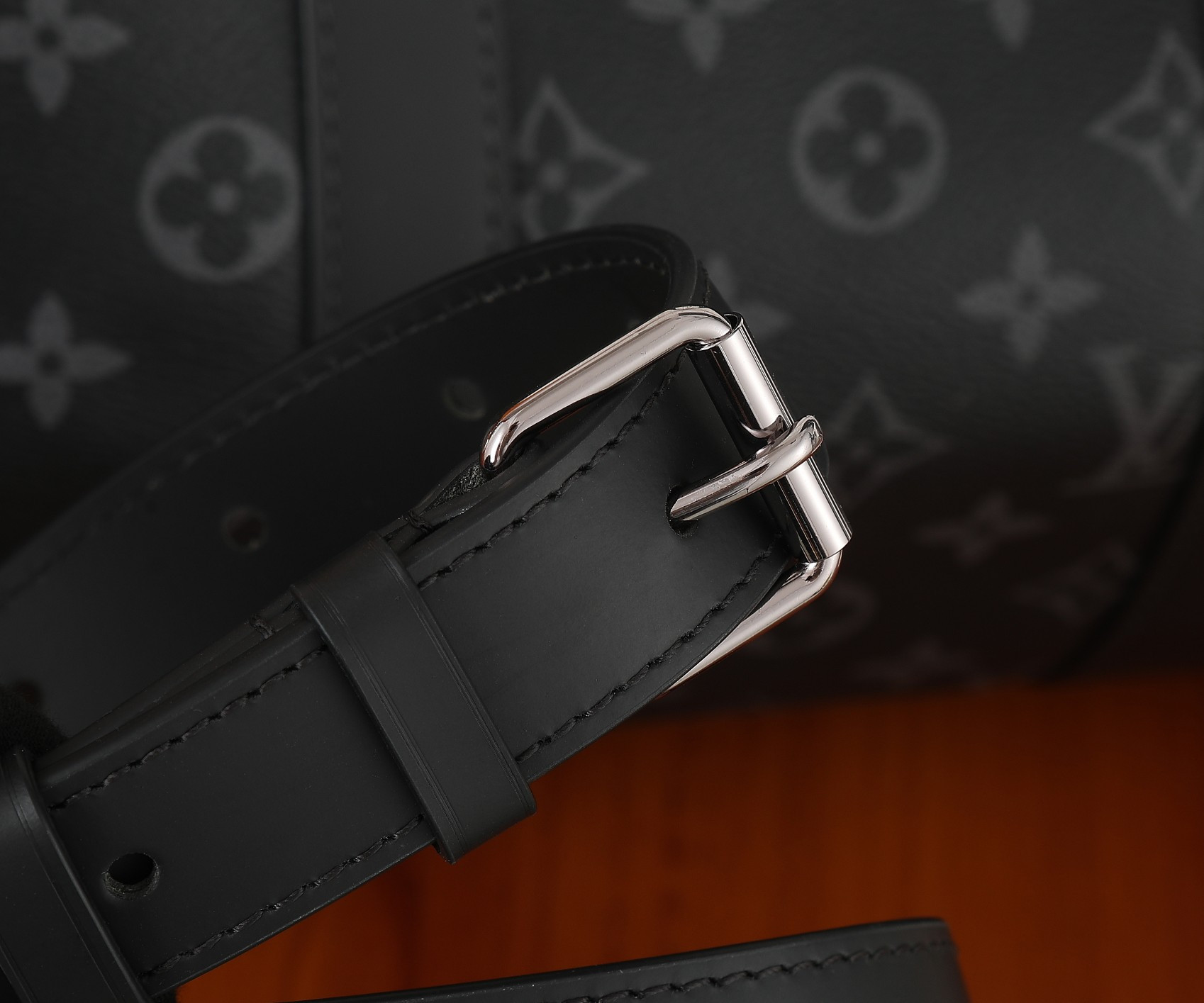 l0*is V*t0n keepall bandoulière 45 m40569