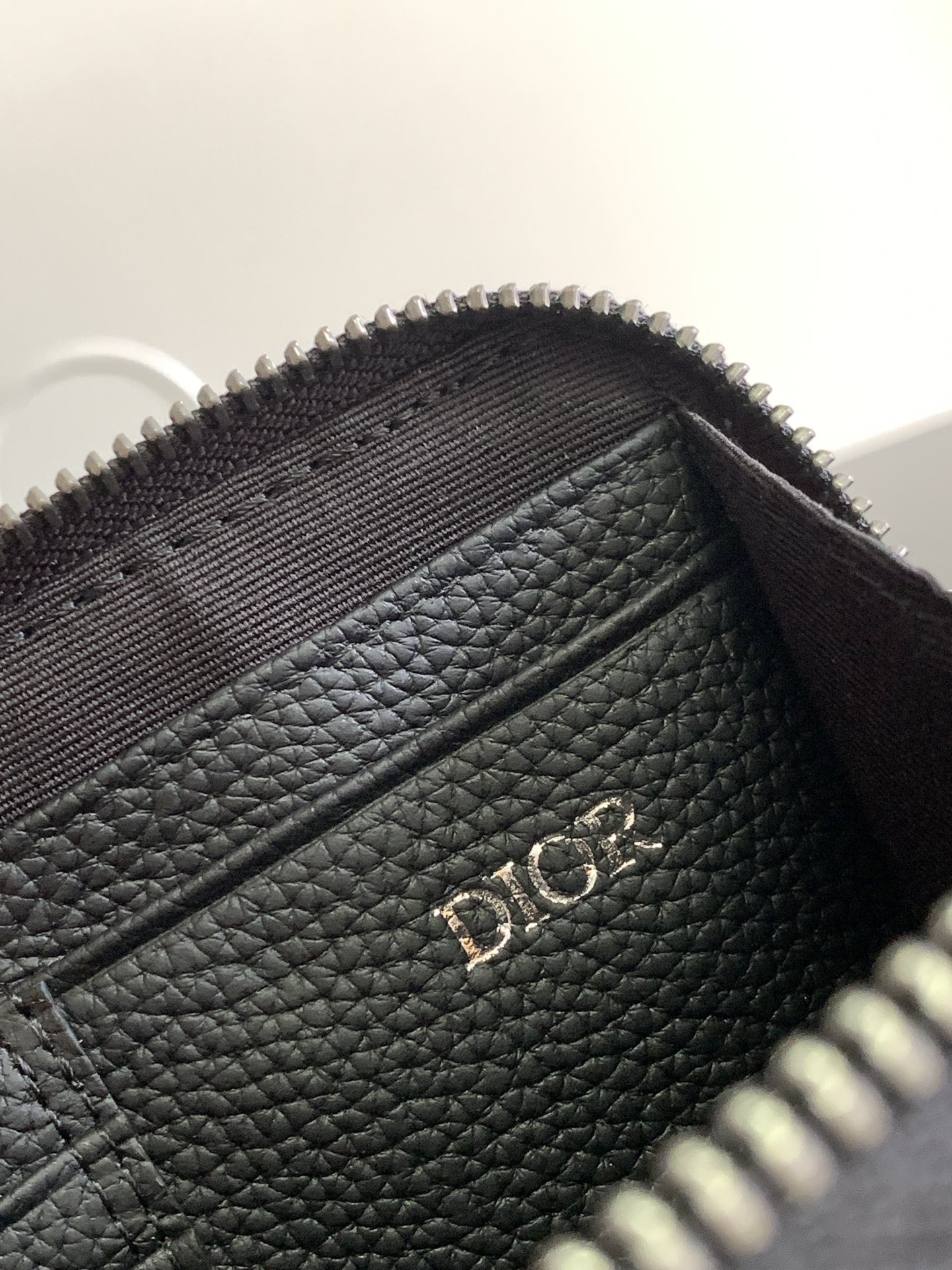 D*or zipped pouch with strap black D*or gravity leather 17 x 12.5 x 6 cm