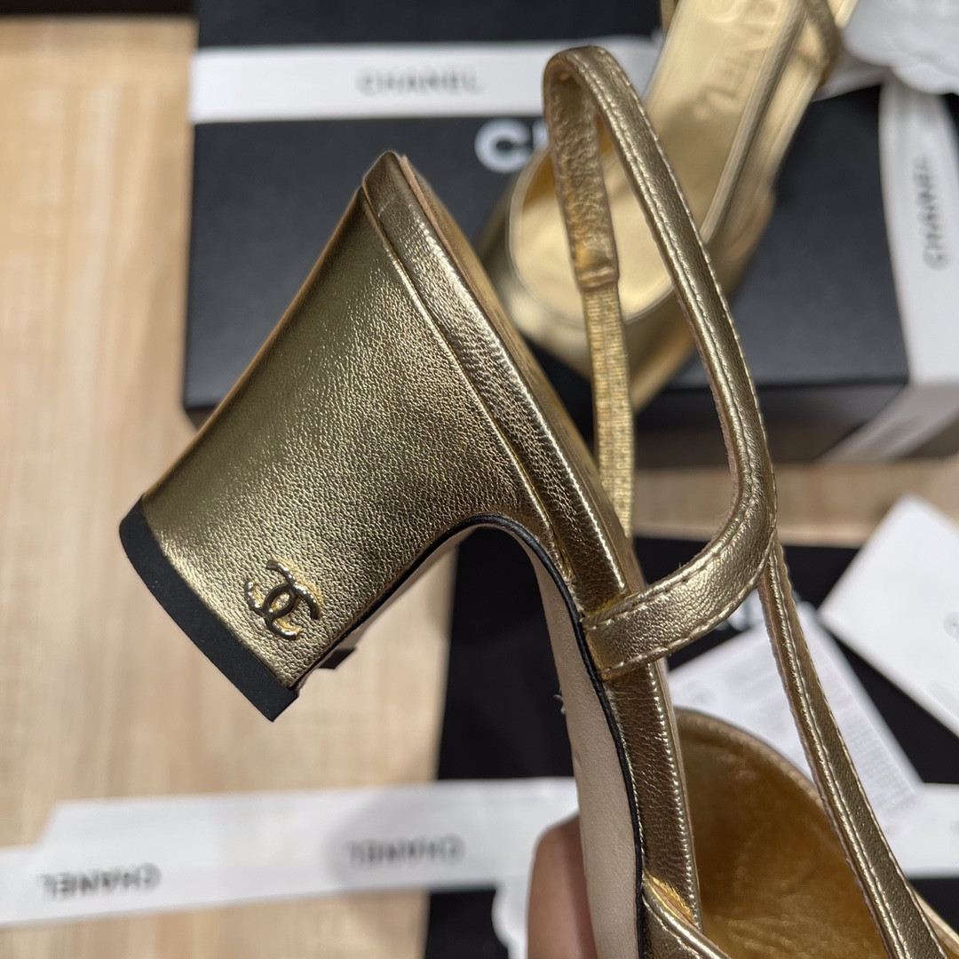 ua Ch*el slingbacks