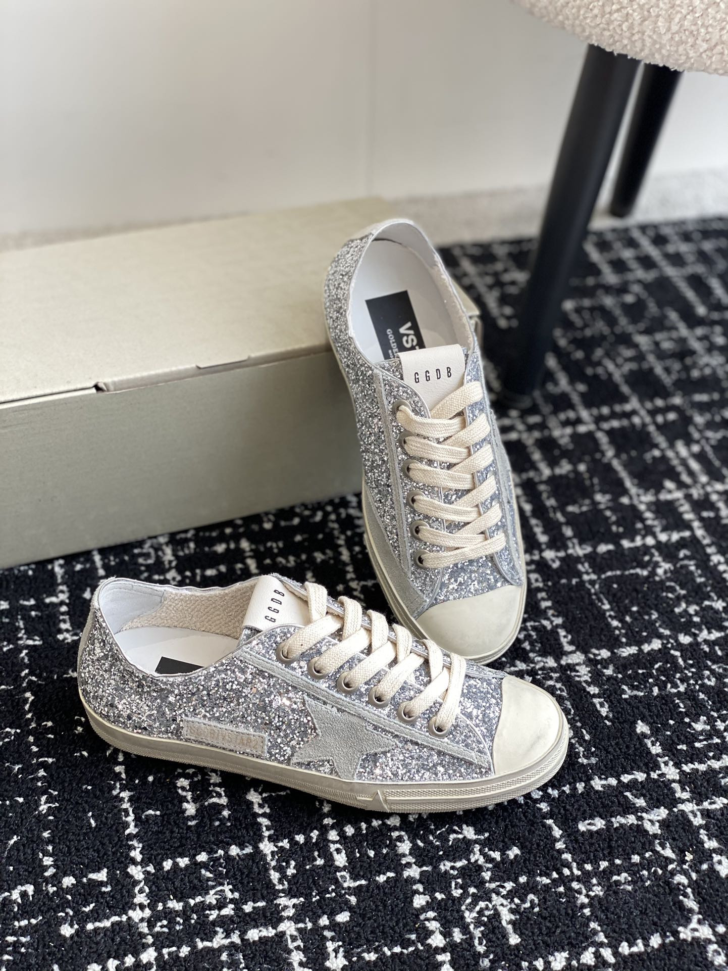 UA Golden Goose V-STAR Sneaker