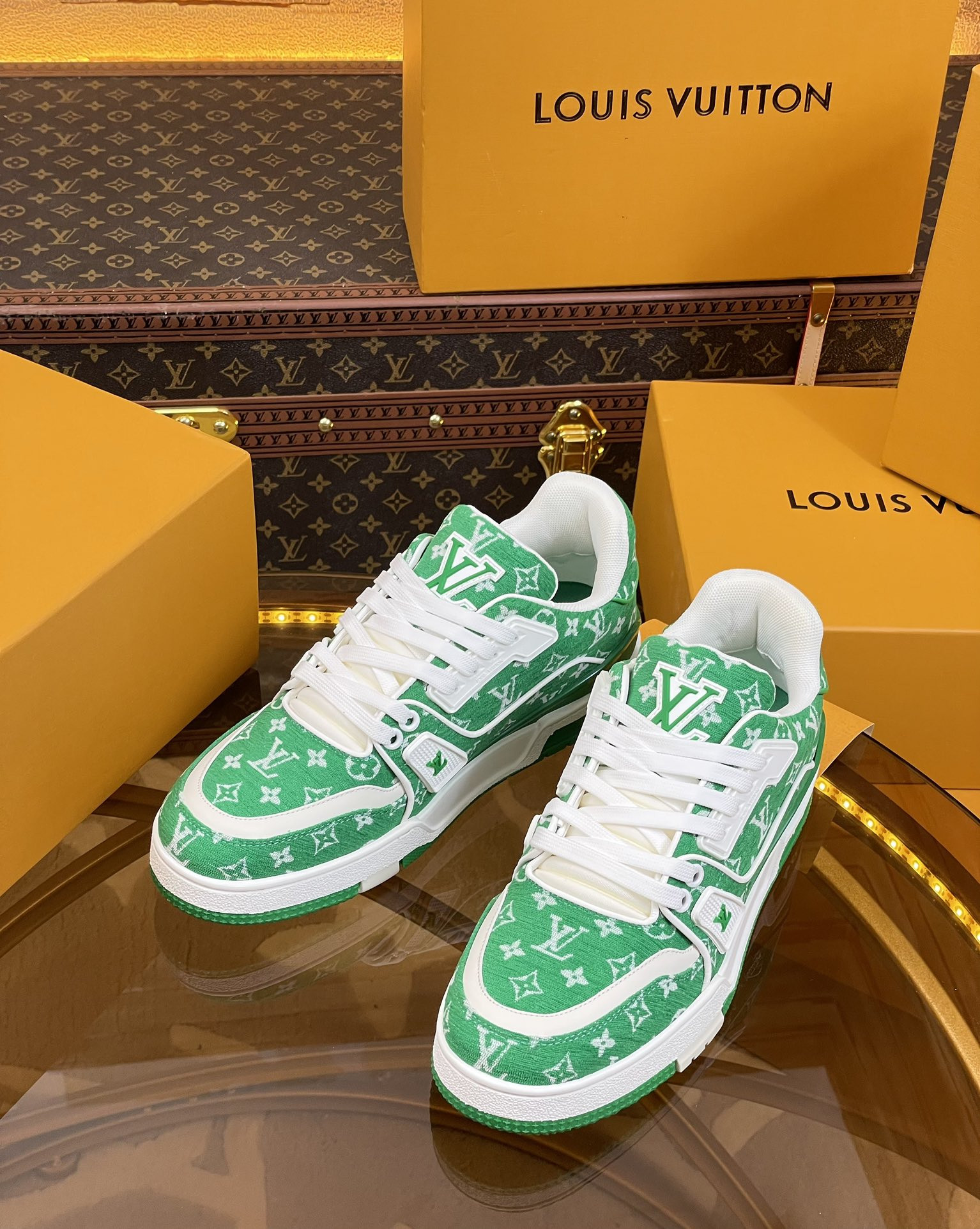 UA LV Trainer Sneaker