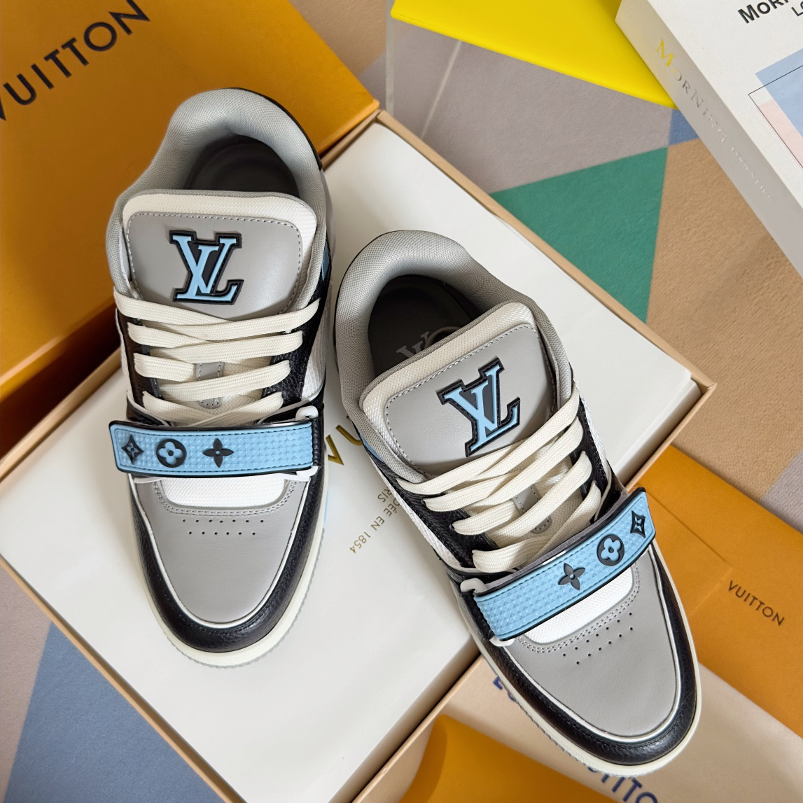 UA LV Trainer Sneaker