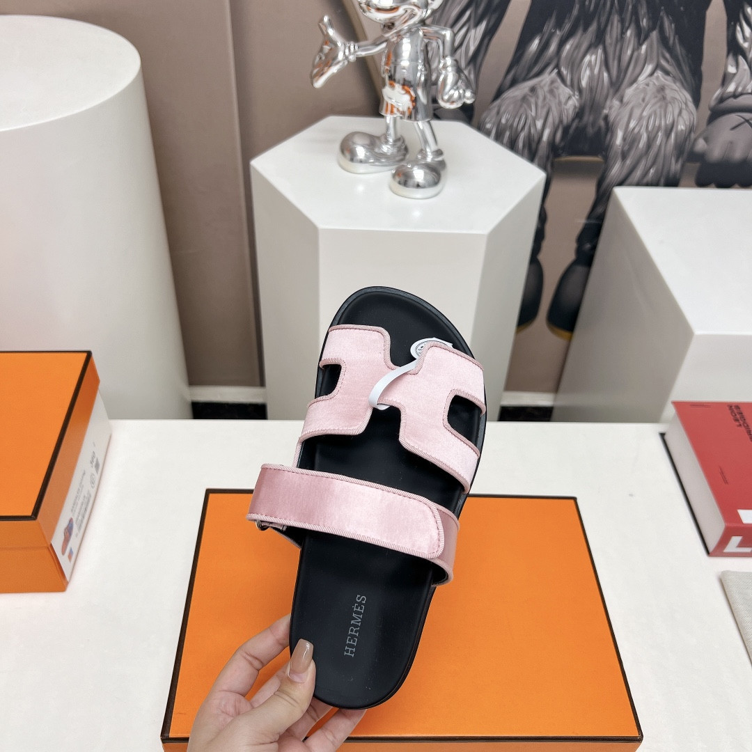 ua H**me5 chypre sandal