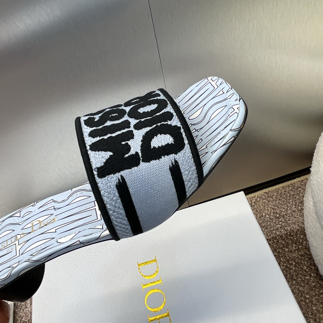 ua D*or dway heeled slide