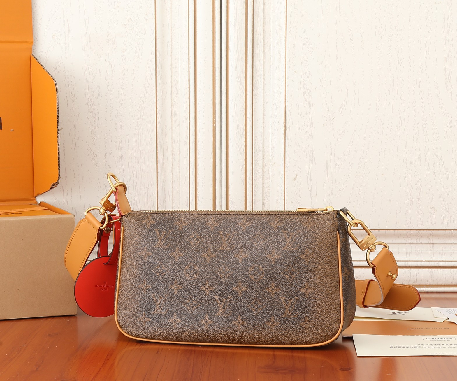 LV Pochette Accessoire XL M11623 28x16.5x9CM