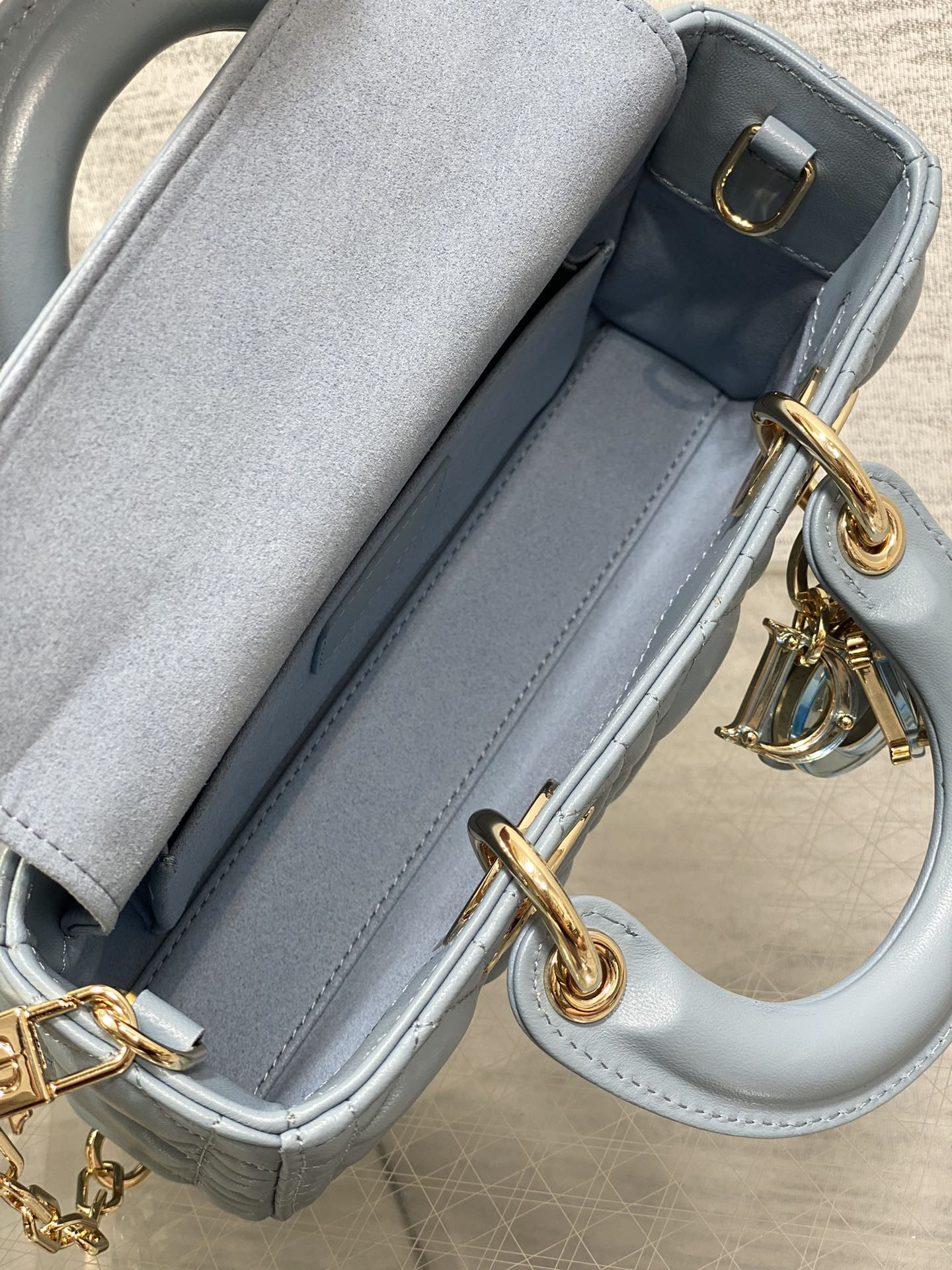 D*or samll d-joy bag 22.5 x 6 x 11.5cm