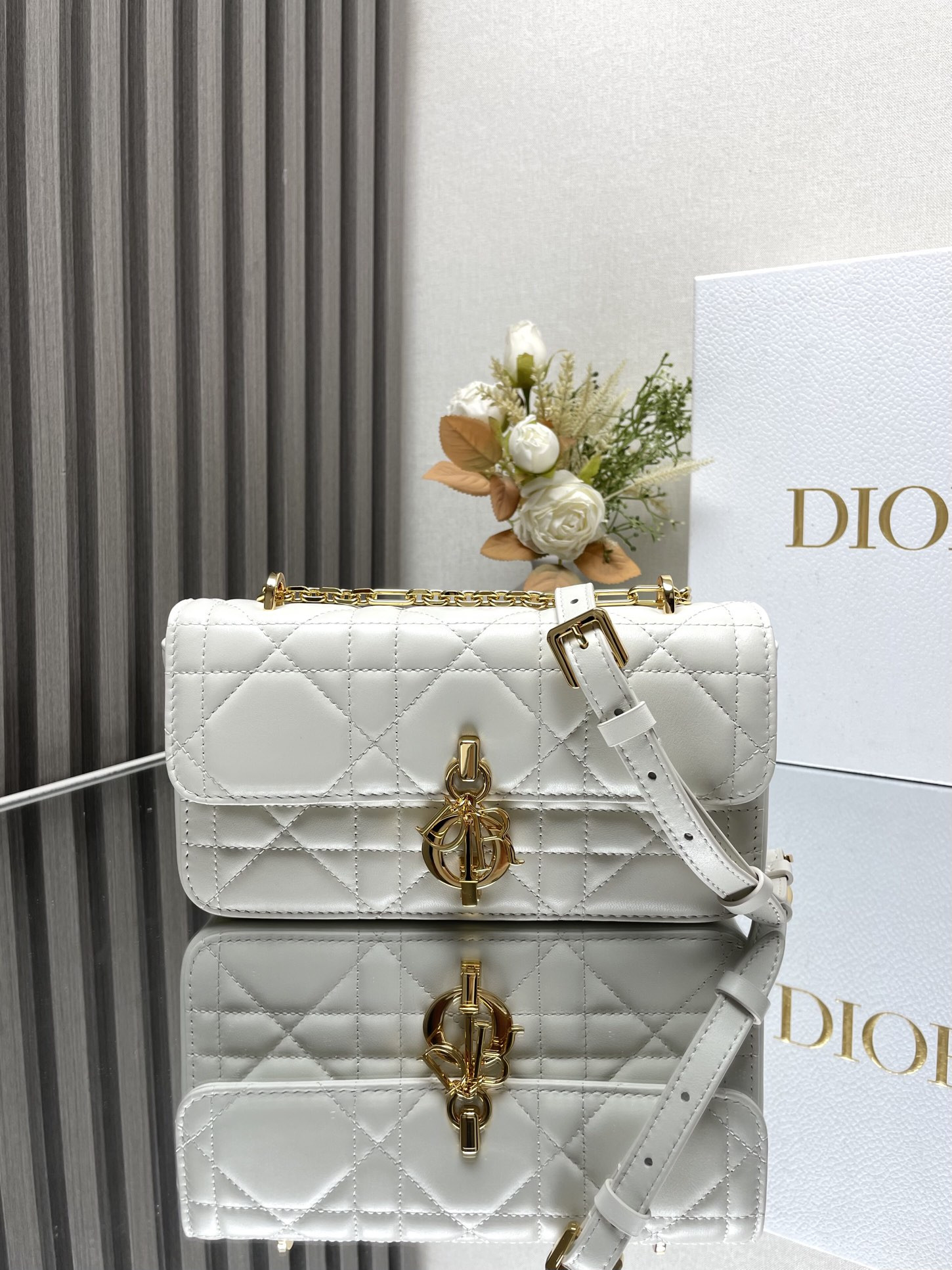 D*or miss daisy mini bag 22 x 12.5 x 4 cm