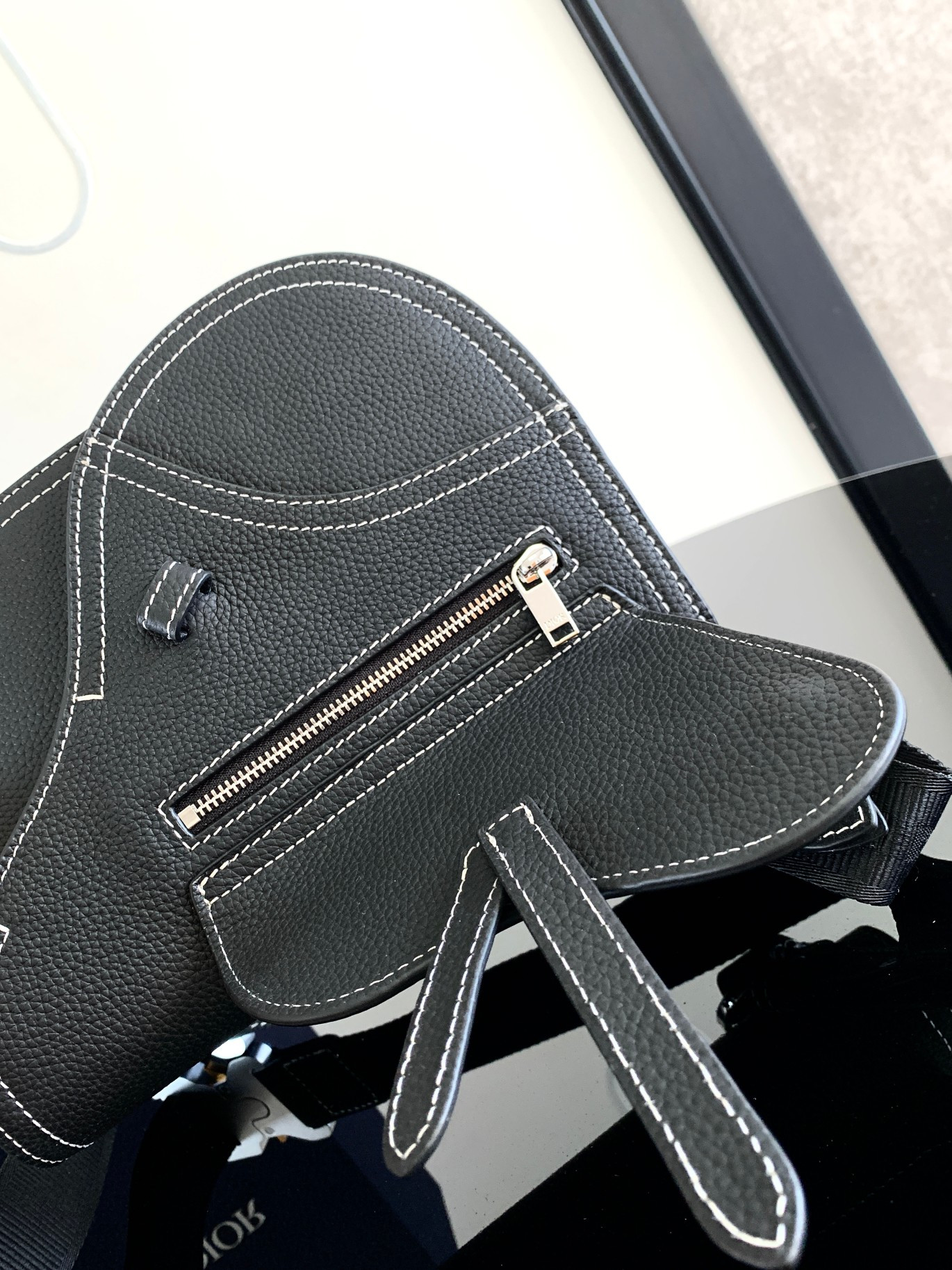 D*or saddle messenger bag 24 x 16.5 x 5.5 cm