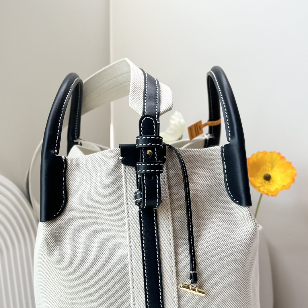 L**o p*ana large bale bag 24 x 20 x 27 cm