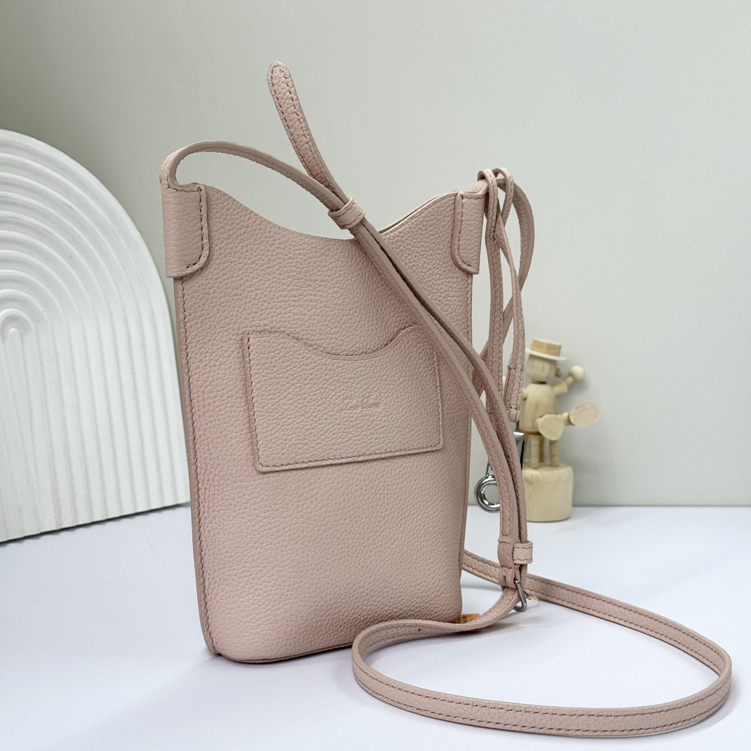 L**o p*ana mini bale bag calfskin 20x15x4cm