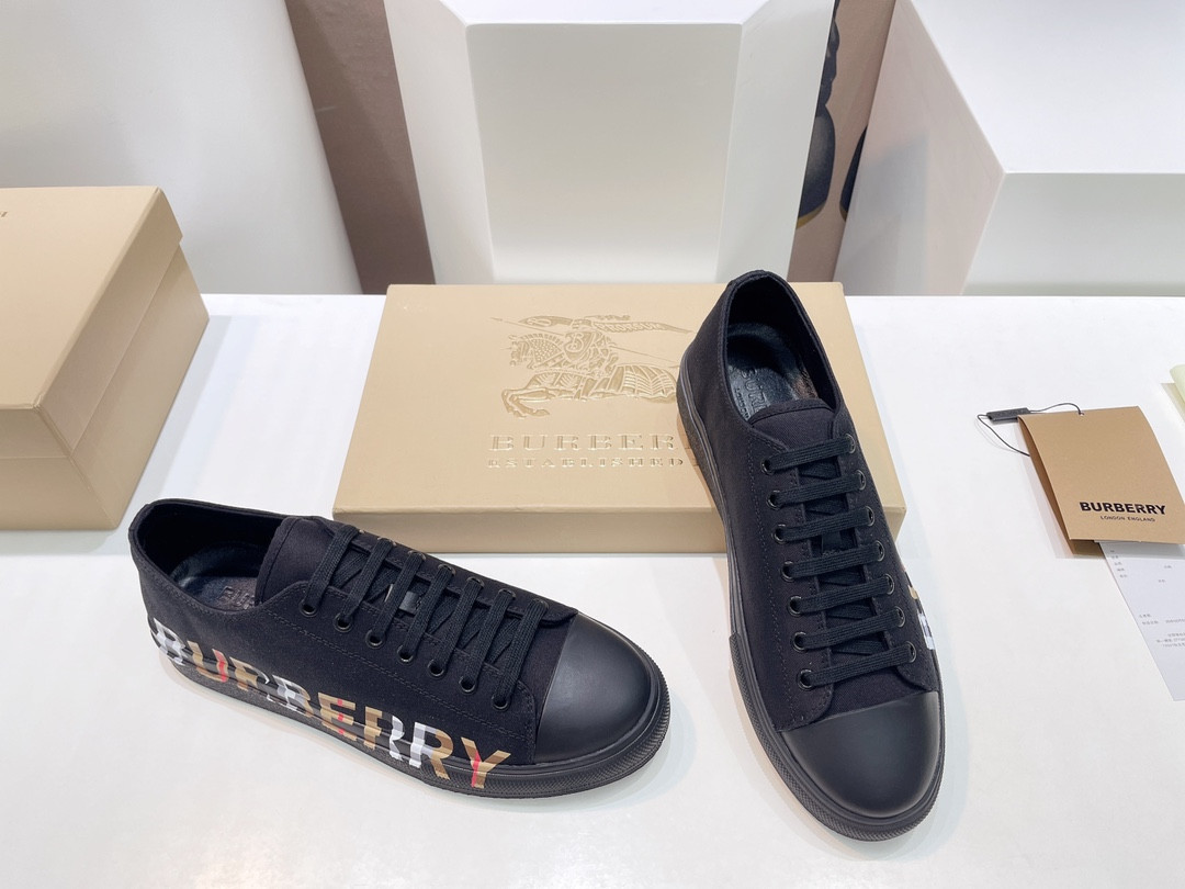ua B**rry sneakers