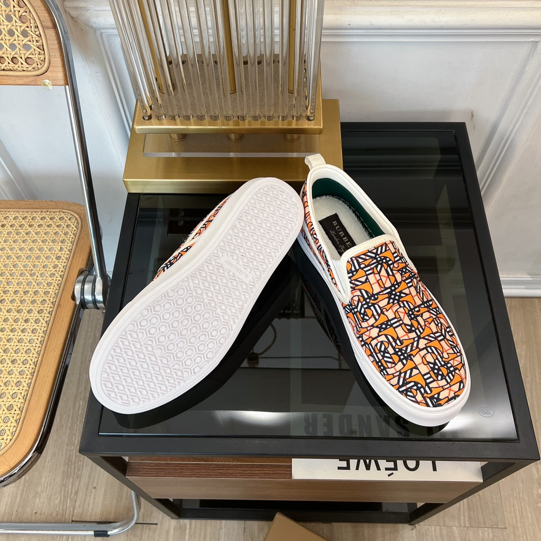 ua B**rry slip on sneakers