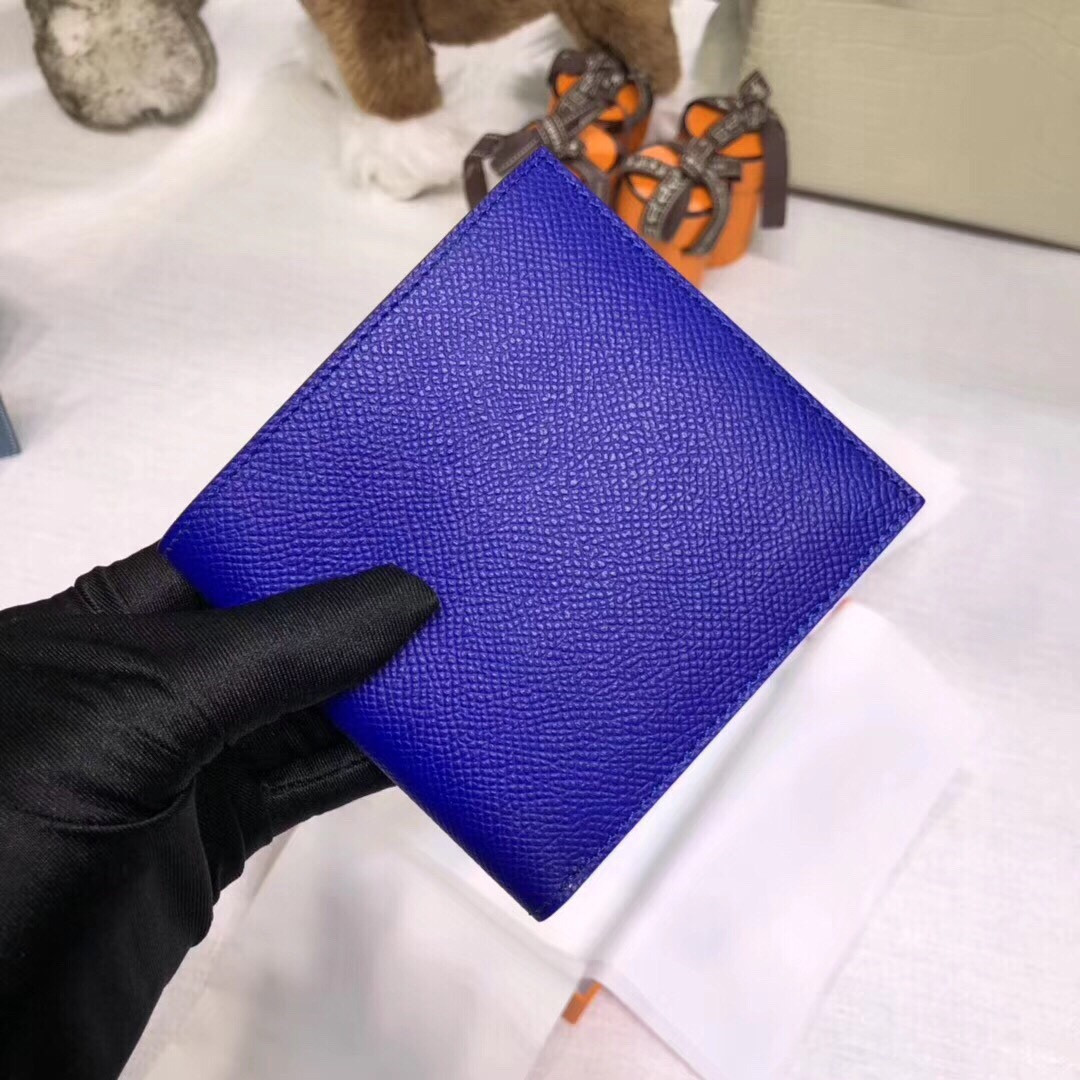 H**me5 poker compact wallet