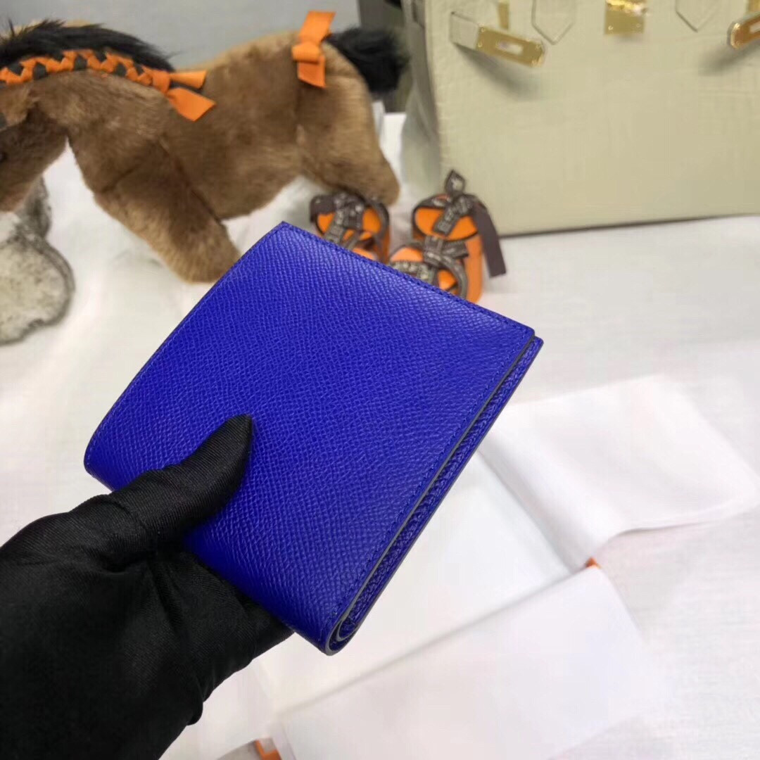 H**me5 poker compact wallet