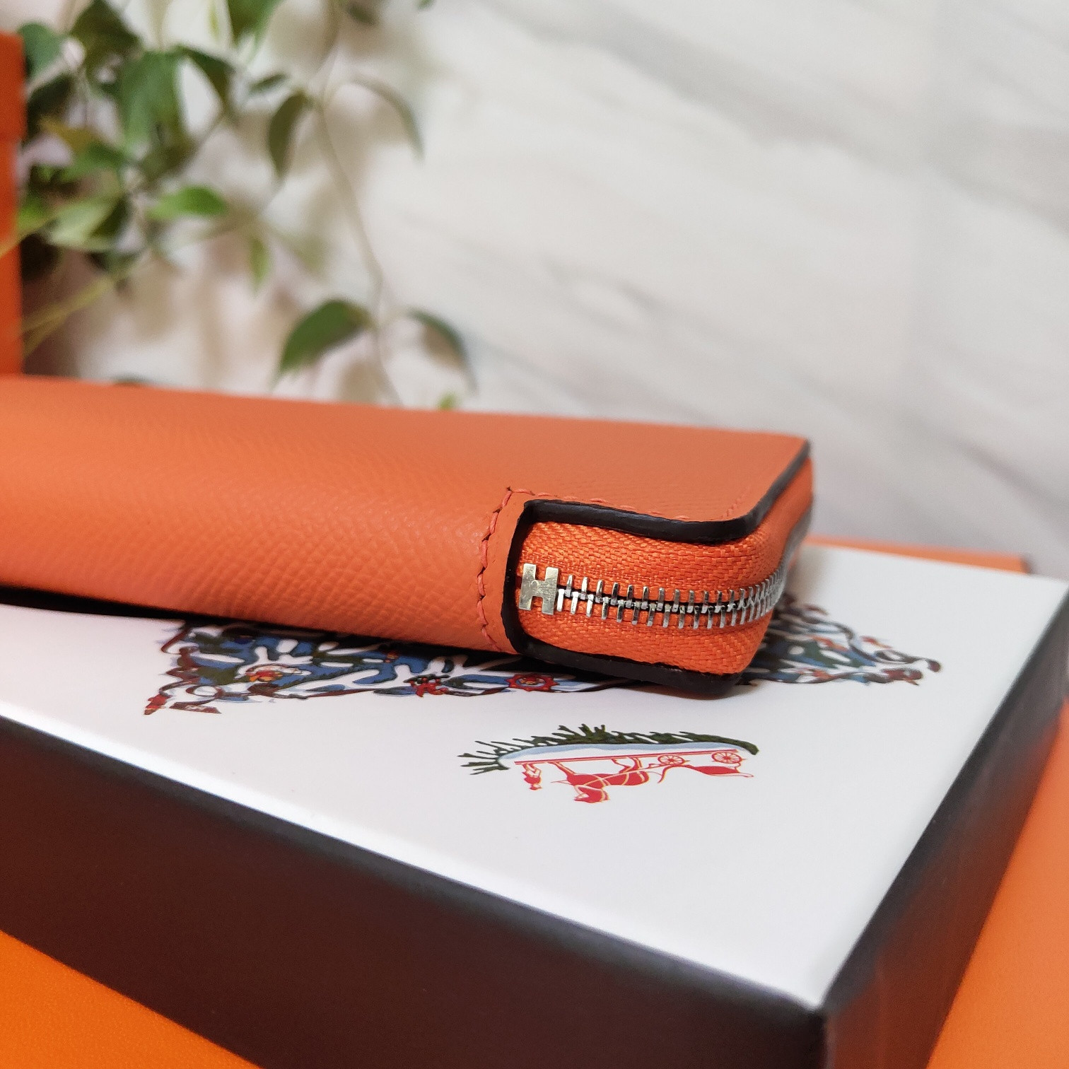 H**me5 long wallet 20x11cm
