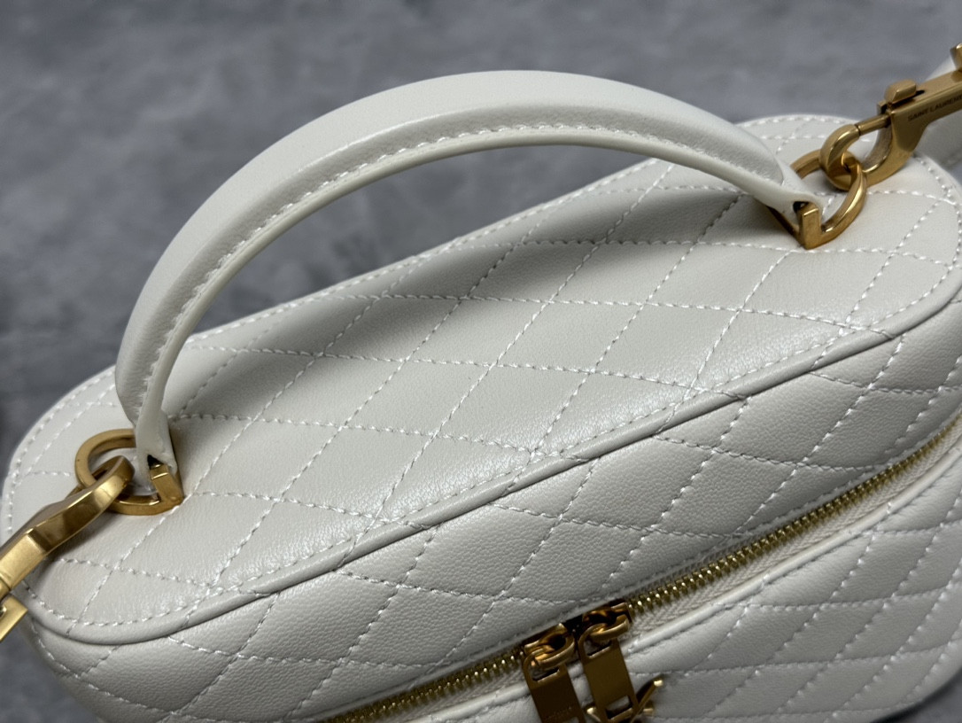 Y*L gaby vanity bag in lambskin 18 x 11 x 6.5 cm