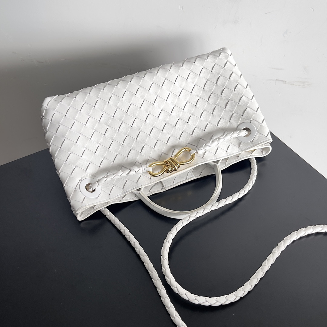 bo*te*ga Ve*ne*ta east-west andiamo 29x10x18cm