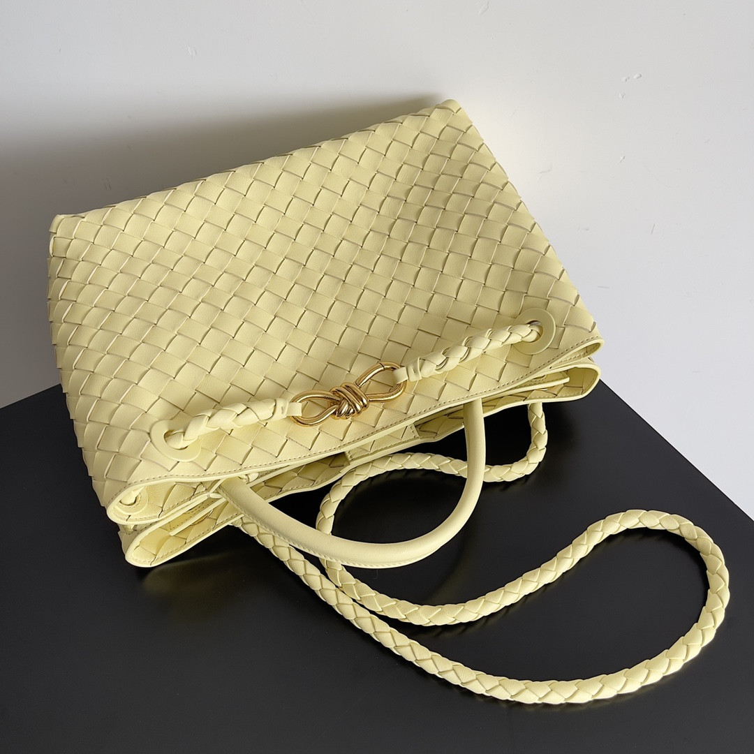 bo*te*ga Ve*ne*ta medium andiamo 32x25x11cm