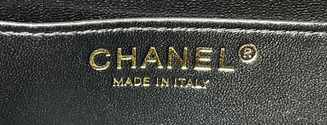 Ch*el classic flap bag 20cm