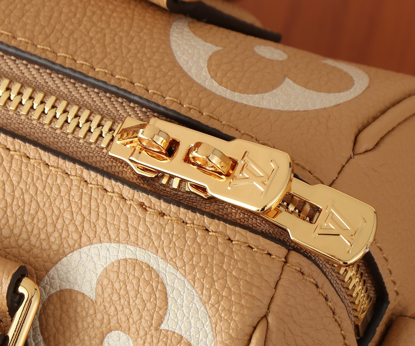LV Speedy Bandoulière 20 M12713 13.5 x 12 x 20.5 cm