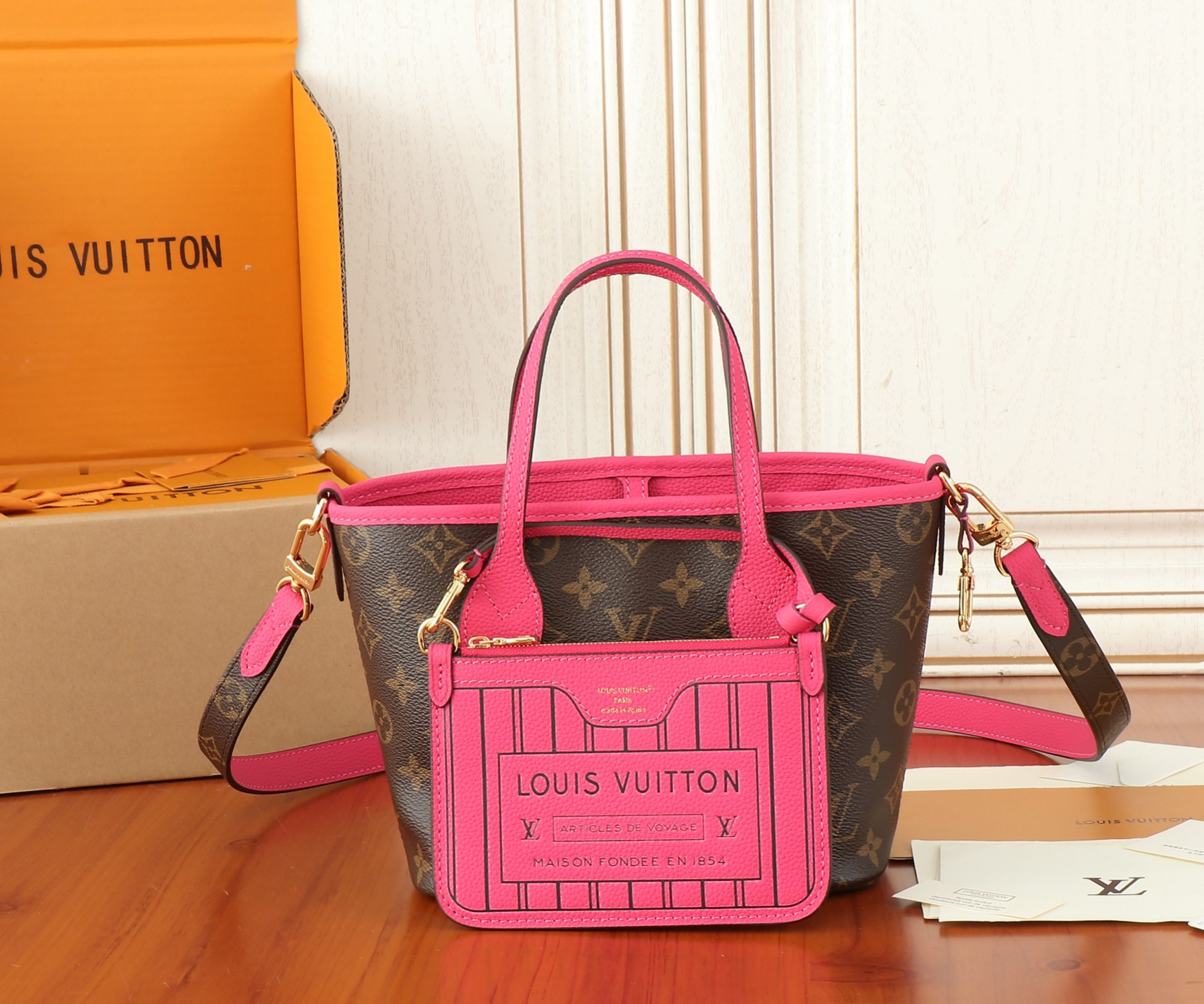LV Neverfull Bandoulière Inside Out BB M12106 24x14x9cm