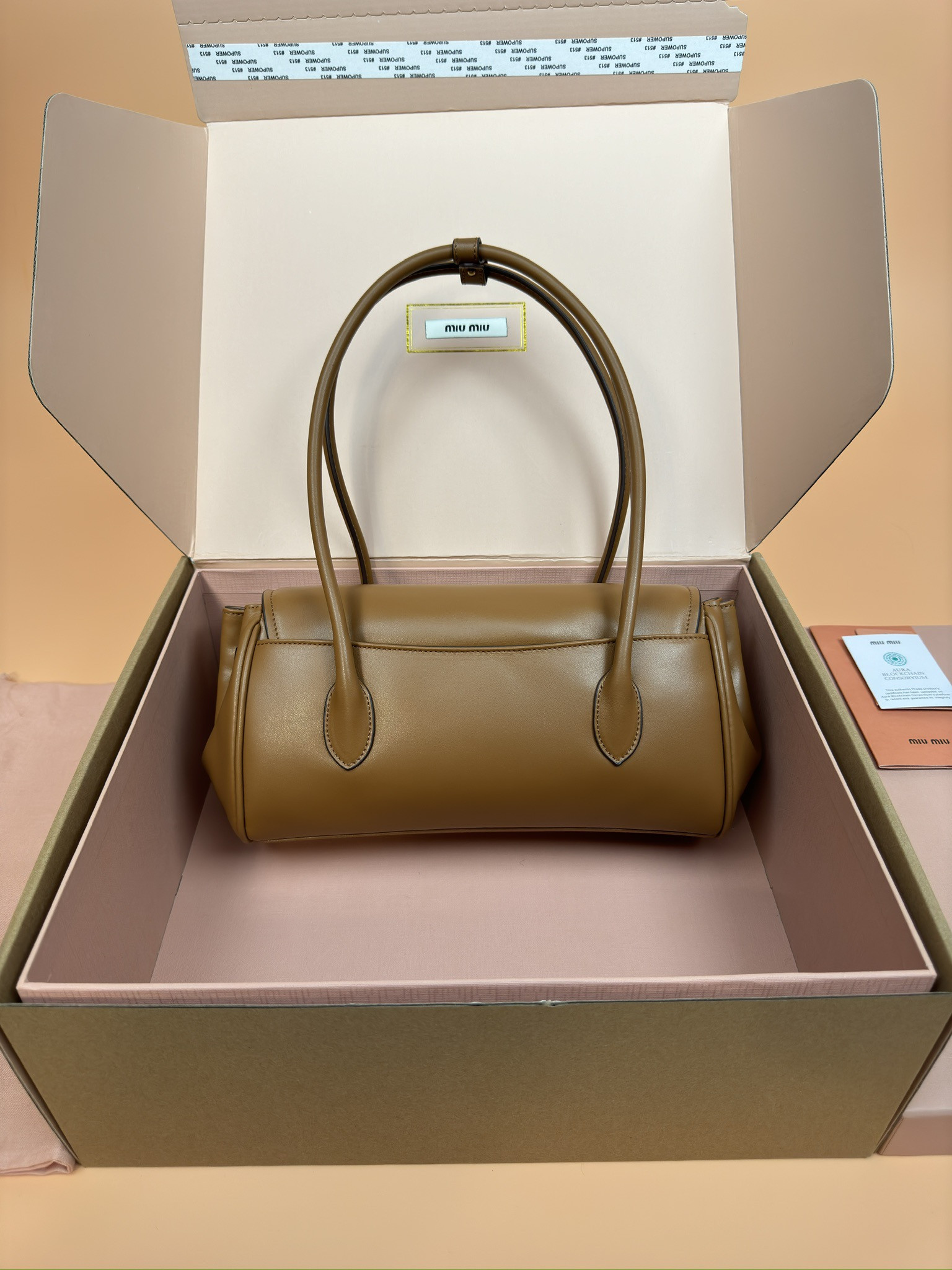 Miu Miu Leather shoulder bag 15x28x11cm