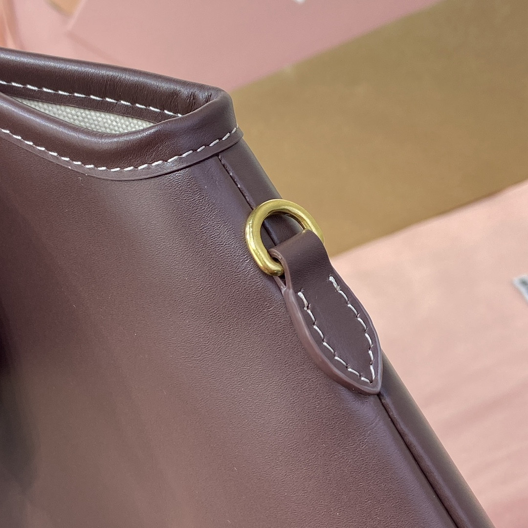 Miu Miu IVY leather bag 40x35cm