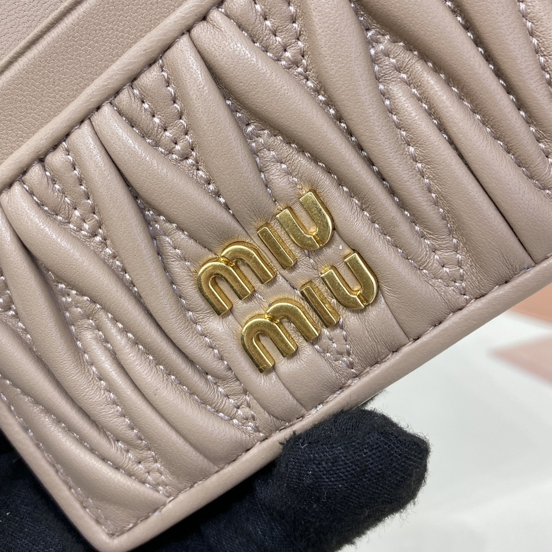 Miu Miu Matelassé nappa leather card holder 8x10.5cm