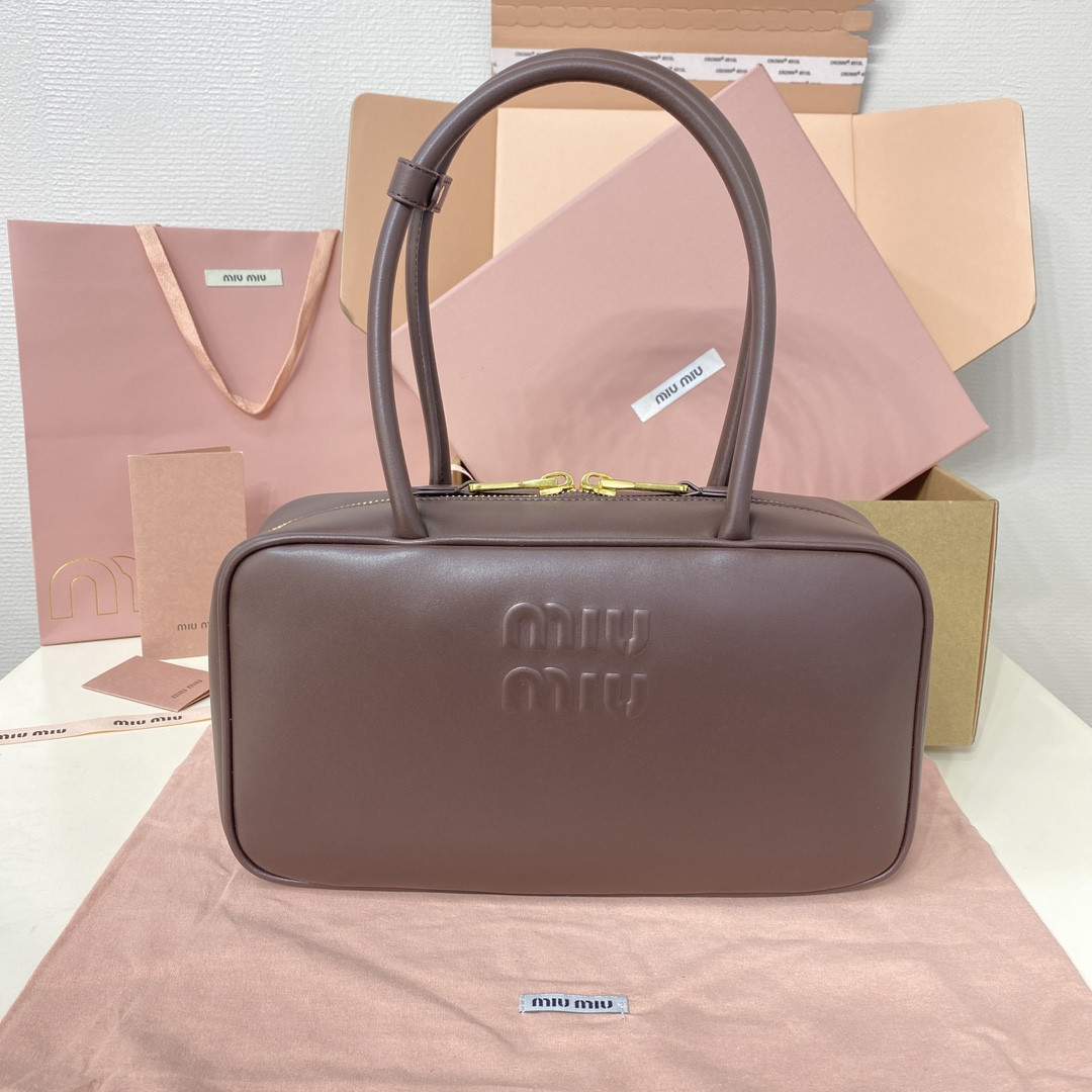 Miu Miu Beau naplak leather bag 29X17X9cm